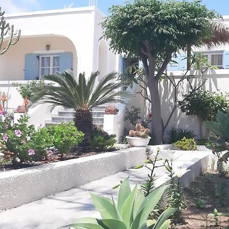 Villa Nikos Karamolegkos Kamari ภายนอก รูปภาพ