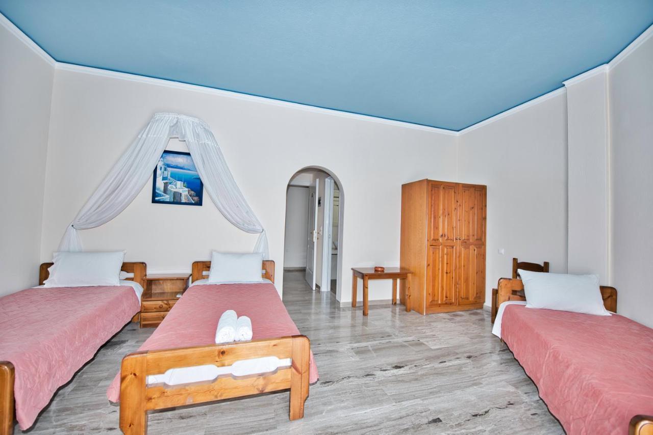 Villa Nikos Karamolegkos Kamari ภายนอก รูปภาพ