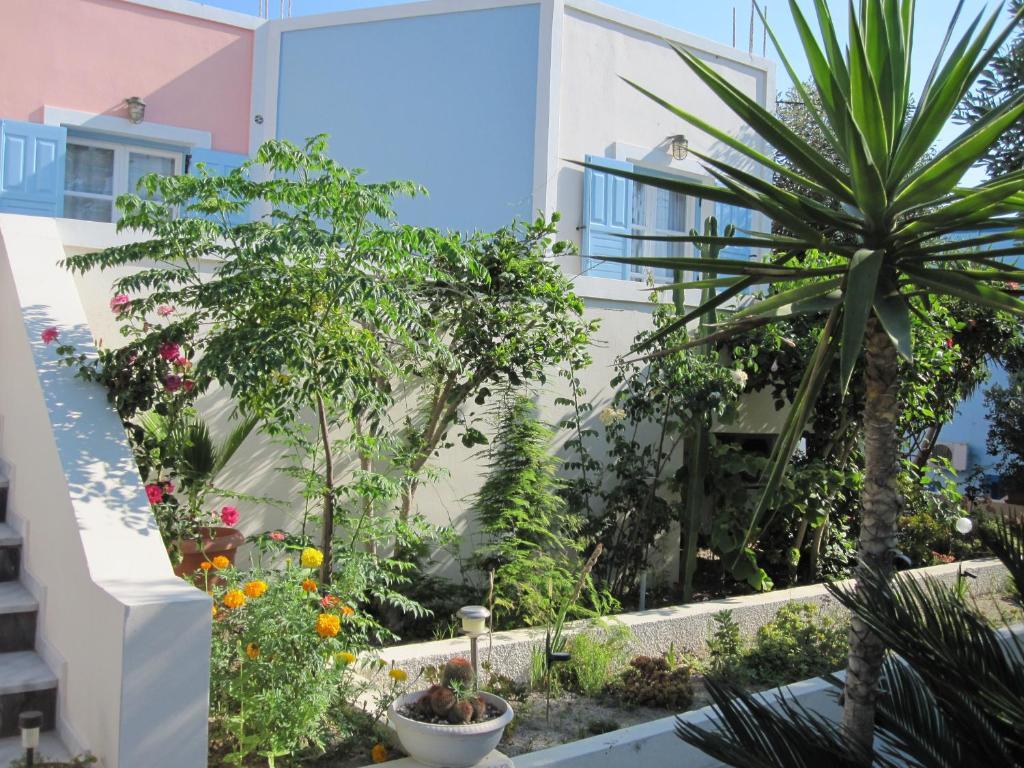 Villa Nikos Karamolegkos Kamari ภายนอก รูปภาพ